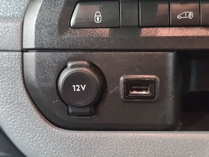 2025 Vauxhall Vivaro