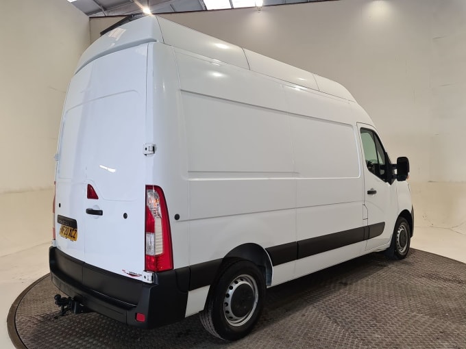 2025 Renault Master