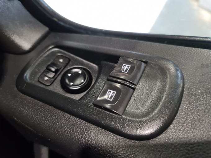 2025 Renault Master