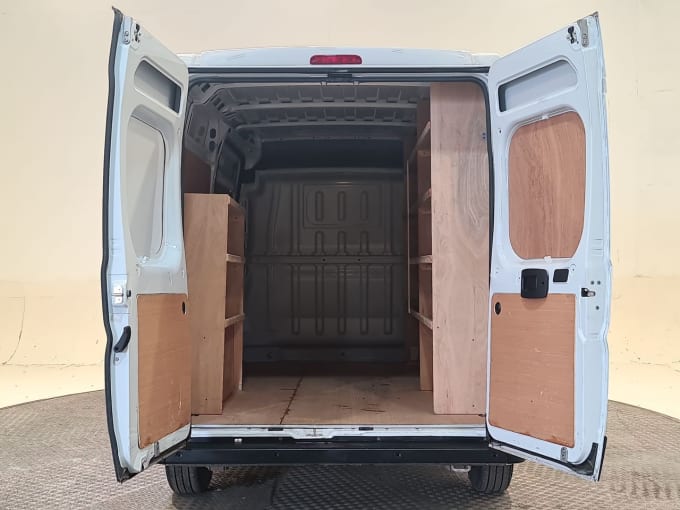 2025 Vauxhall Movano