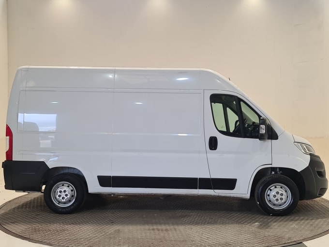 2025 Vauxhall Movano