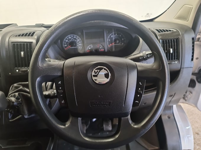 2025 Vauxhall Movano