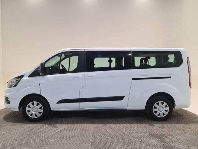 2025 Ford Tourneo Custom