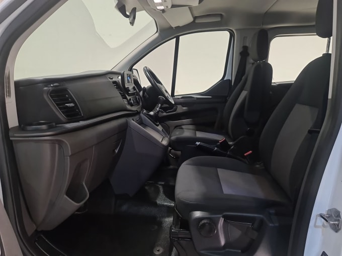 2025 Ford Tourneo Custom