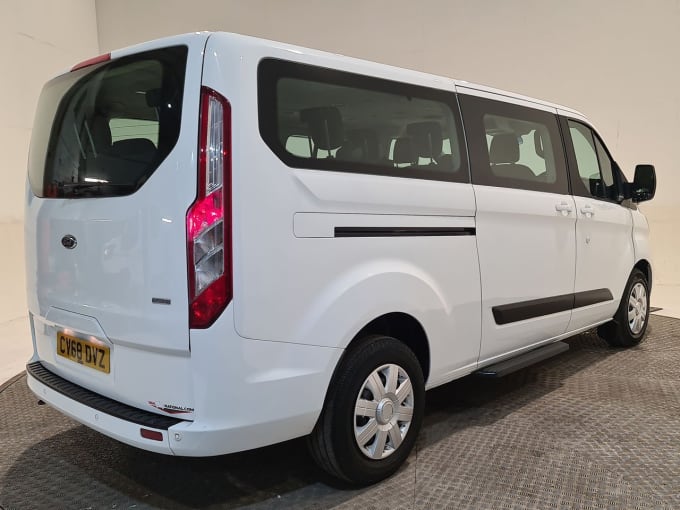 2025 Ford Tourneo Custom