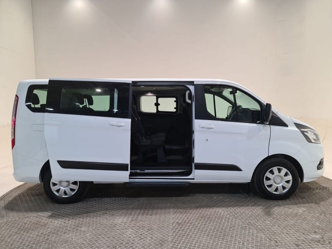 2025 Ford Tourneo Custom