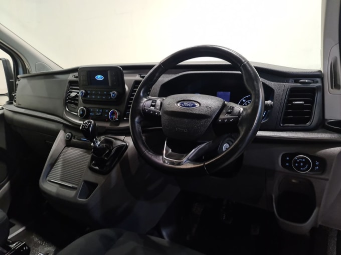2025 Ford Tourneo Custom