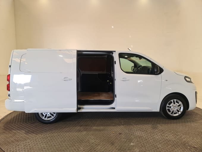 2025 Vauxhall Vivaro