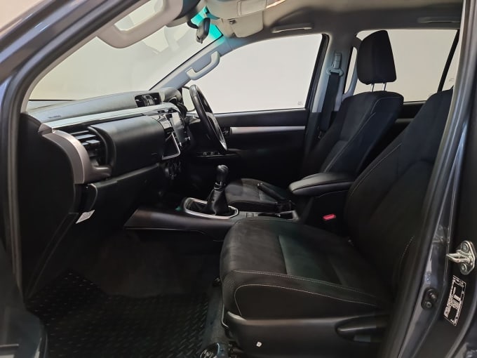 2025 Toyota Hi-lux