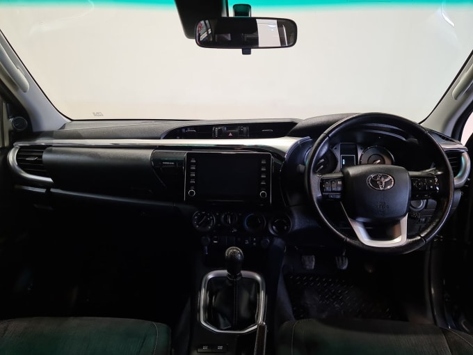 2025 Toyota Hi-lux