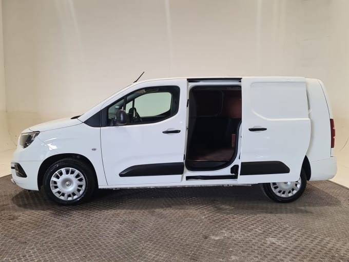 2025 Vauxhall Combo