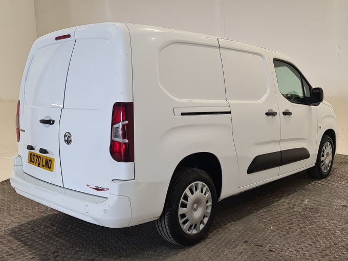 2025 Vauxhall Combo