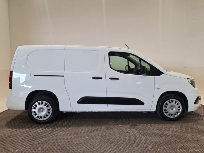 2025 Vauxhall Combo