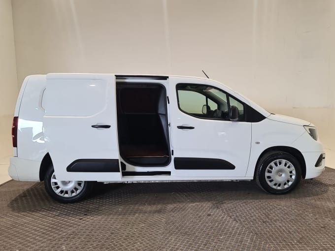 2025 Vauxhall Combo