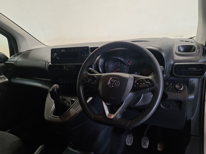 2025 Vauxhall Combo