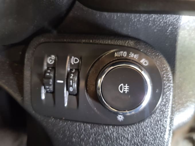 2025 Vauxhall Combo