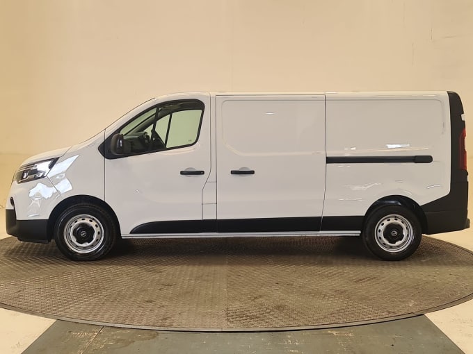 2025 Nissan Primastar