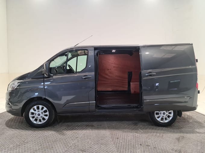 2025 Ford Transit Custom