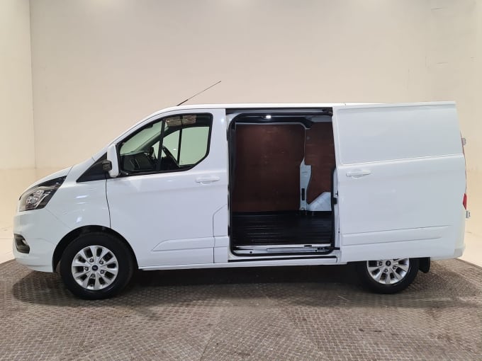 2025 Ford Transit Custom