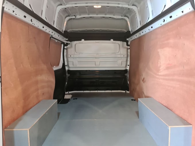 2025 Renault Trafic