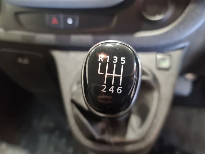 2025 Renault Trafic