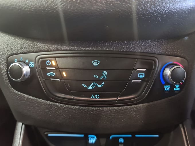 2025 Ford Transit Courier