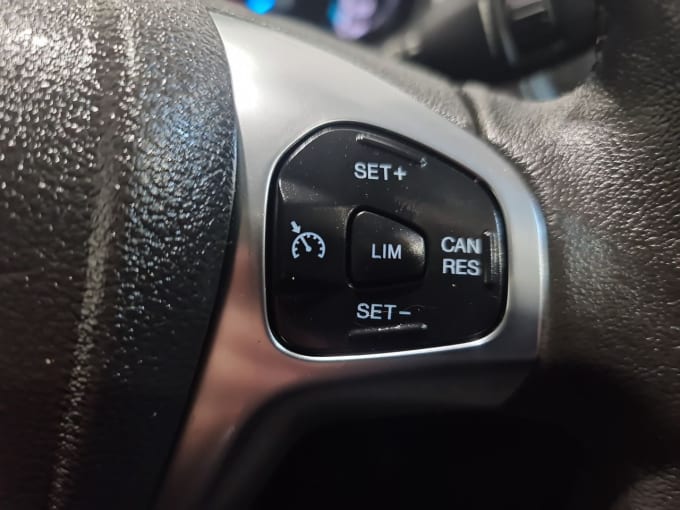 2025 Ford Transit Courier