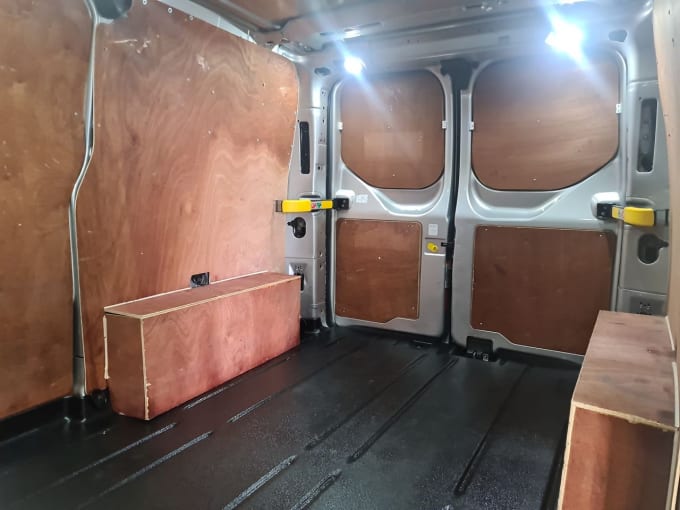 2025 Ford Transit Custom