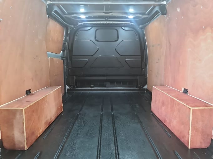 2025 Ford Transit Custom