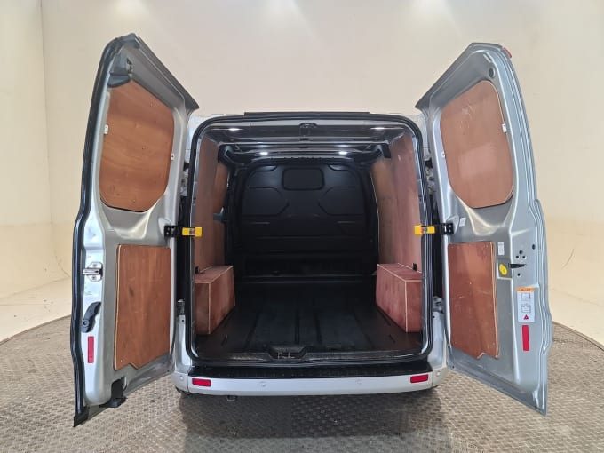 2025 Ford Transit Custom