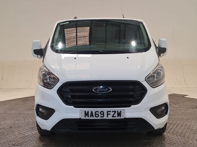 2025 Ford Transit Custom