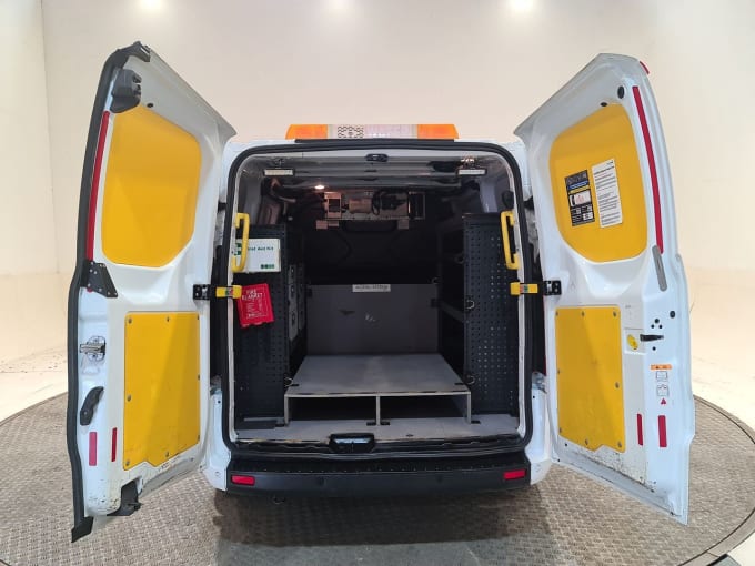 2025 Ford Transit Custom