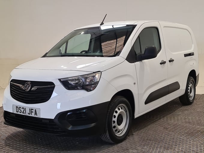 2025 Vauxhall Combo