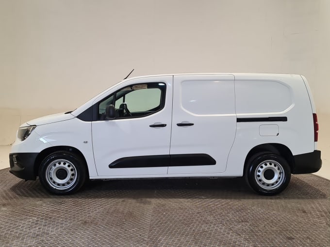 2025 Vauxhall Combo