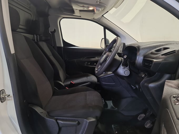 2025 Vauxhall Combo