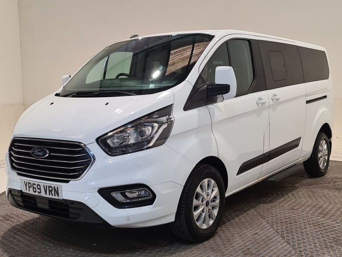 2025 Ford Tourneo Custom