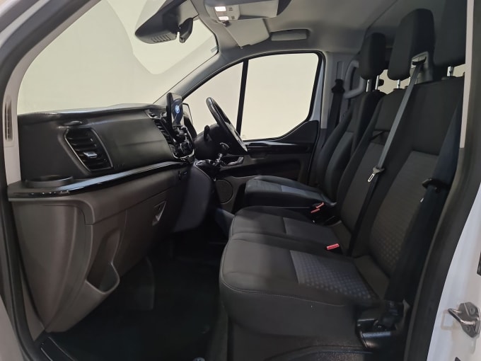 2025 Ford Tourneo Custom