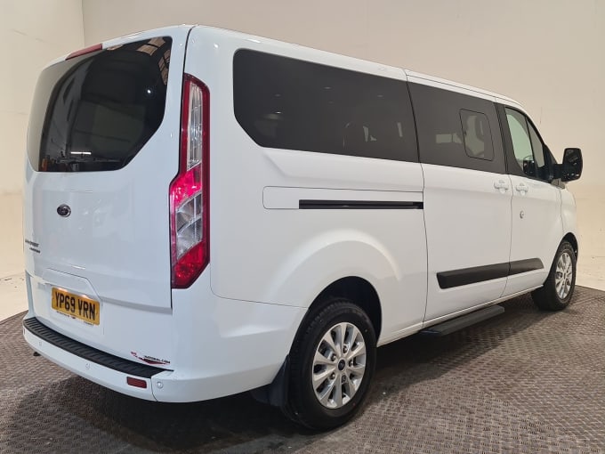 2025 Ford Tourneo Custom