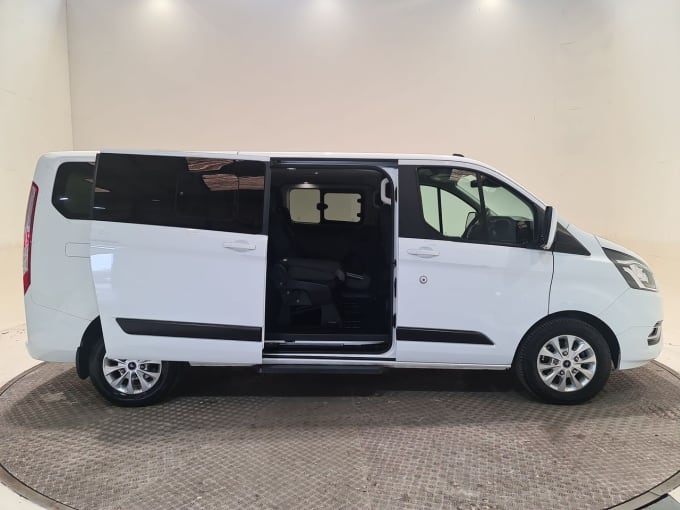 2025 Ford Tourneo Custom