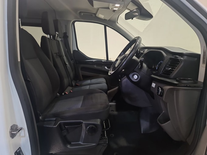 2025 Ford Tourneo Custom