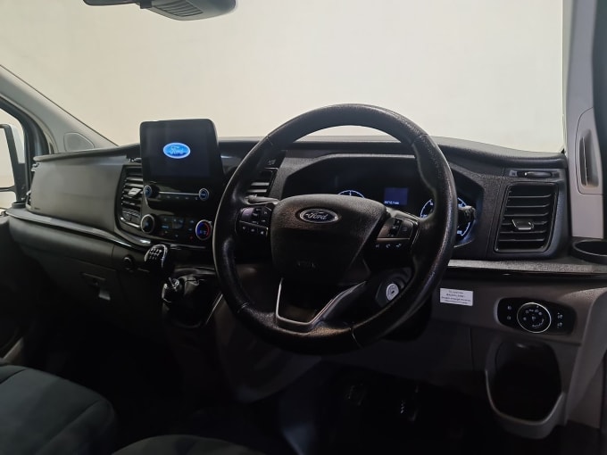 2025 Ford Tourneo Custom