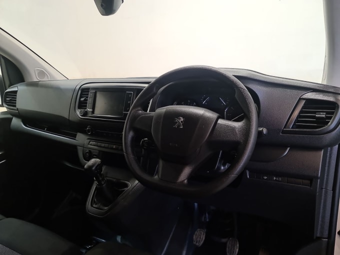 2025 Peugeot Expert
