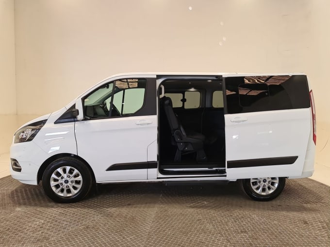 2025 Ford Tourneo Custom