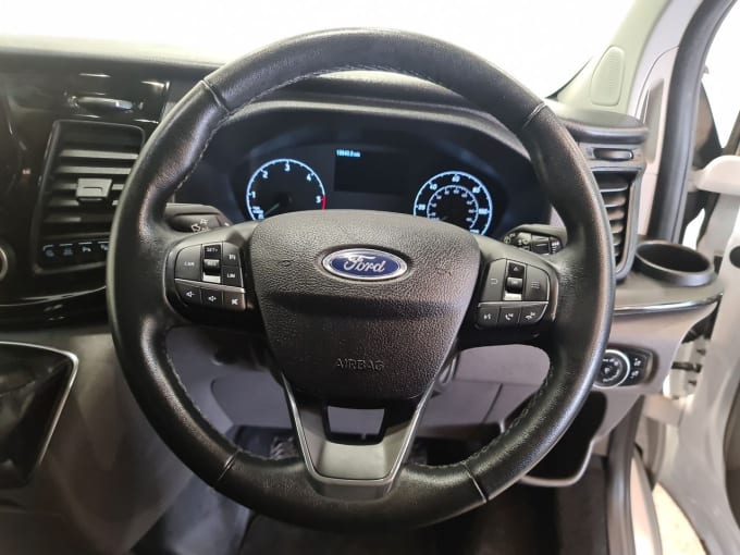 2025 Ford Tourneo Custom