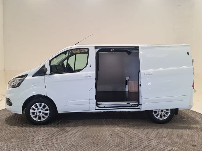 2025 Ford Transit Custom