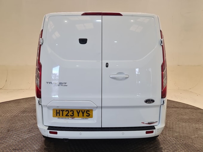 2025 Ford Transit Custom