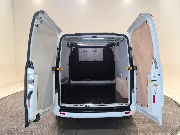 2025 Ford Transit Custom