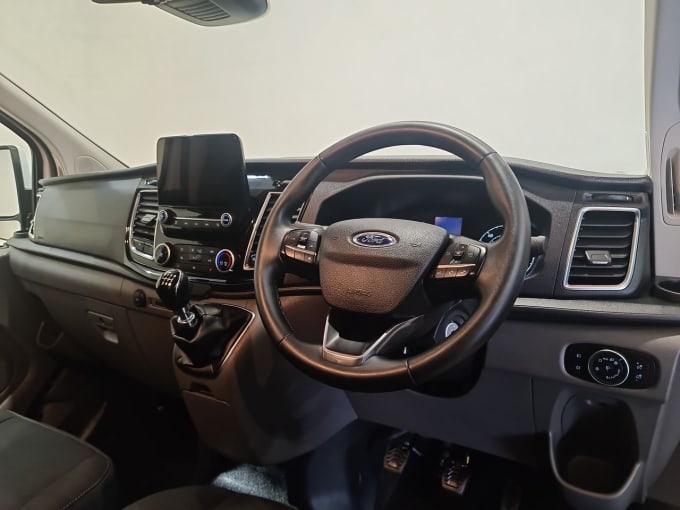 2025 Ford Transit Custom