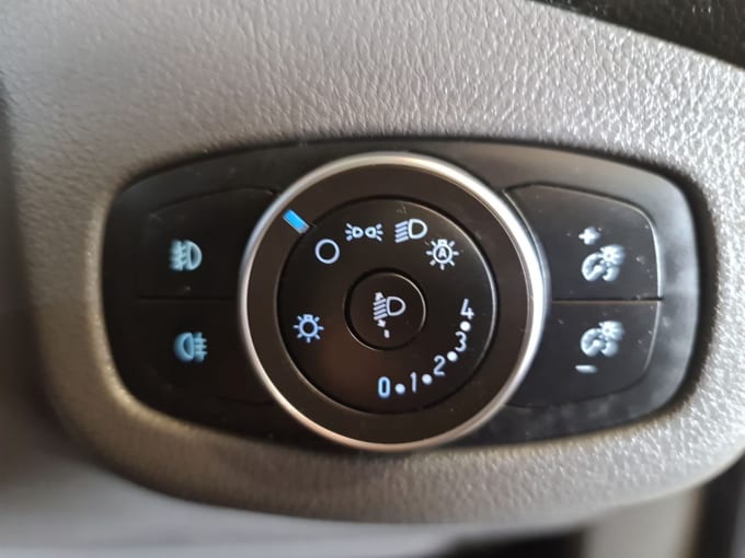 2025 Ford Transit Connect