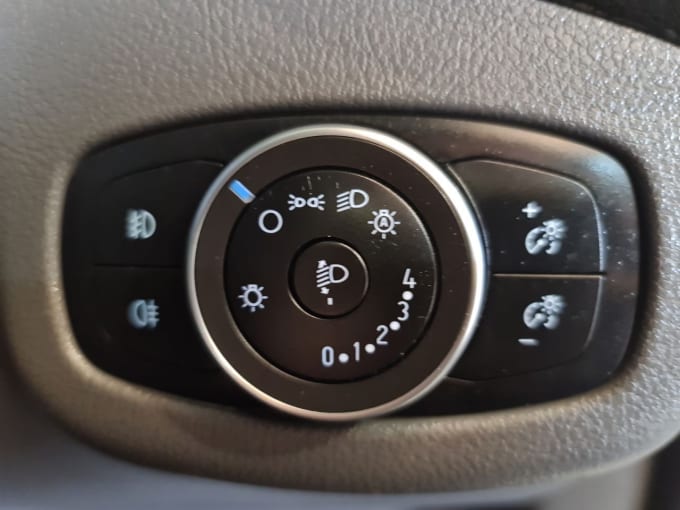 2025 Ford Transit Connect